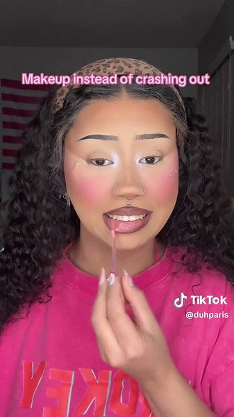 Makeup Tutorial: Create a Stunning Look with GRWM