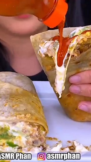 #asmrphan #burrito #kitchup #bigbites #asmrsounds #mukbang #eating #fyp #explore