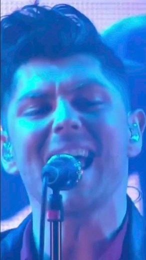 Twin Atlantic - Whispers (Live)