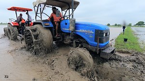 Sonalika Di 60 Rx Stuck in Mud Puling by 4wd Mahindra Arjun NOVO 605 Di | Vinods Review - ek kisan mitra