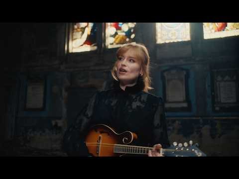 Freya Ridings - Dancing In The Kitchen (Official Video)