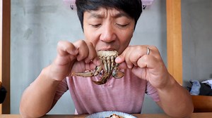 Calling all seafood lovers! 🦀 If you’re a fan of Gejang (Korean marinated raw crab), then this all-you-can-eat buffet at Oyabun in Los Angeles is a must-try! #gejang | Strictly Dumpling