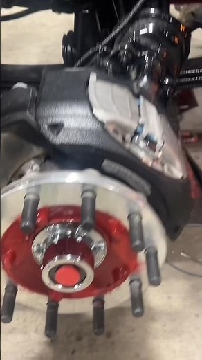 All New Front Disc Brakes on a 2024 kenworth‪@KenworthTruckCo‬ #kenworth #installation #discbrake