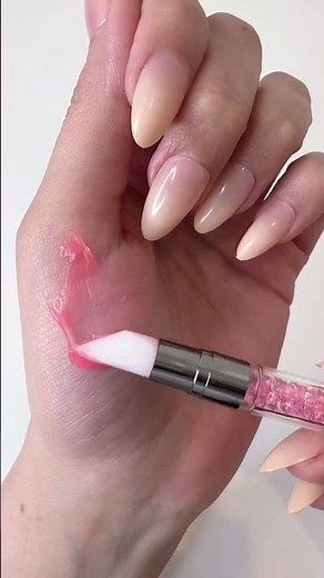 White vs Red Vaseline 👄Which best for lips? #vaseline #lipgloss #lipbalm #makeup #shorts #beauty