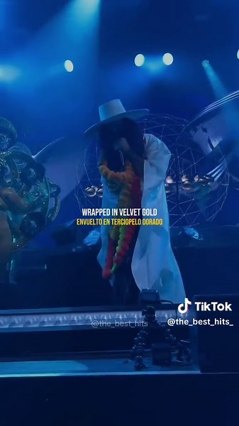 Alive - Empire Of The Sun #letras #lyrics #indiepop #indierockmusic #empireofthesun