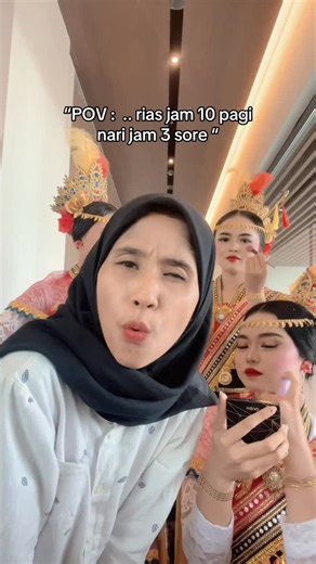 𝐆𝐞𝐧𝐝𝐡𝐢𝐬 𝚨𝐲𝐮 🪭 on Instagram: "Yo capek tah sayang #Fyp #penariindonesia #penariboja #penarikendal #penari #penarisemarang #gurucantik #penarijawa #penariindo #semaranghits #cahsemarang #haritaridunia #cahseni #sanggartarisemarang #senitarigram #penarikendal #dancesemarang #tarisemarang #penarimijen ##sanggartarimijen #penariungaran #sanggartariungaran #tariungaran #tarijawa #tarijawamudah #penaritiktok #sanggartaribanyumanik #taritradisional #gendhisdancecenter #gendhisisme"