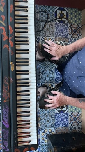 Advanced piano training featuring Chopins Etudes Opus 1O