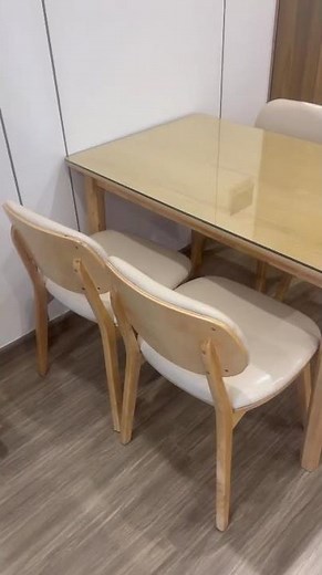 Bộ Bàn Ăn 4 Ghế Gỗ Tự Nhiên – Nhỏ Gọn & Tiện Lợi Cho Mọi Không Gian - Tongkhonoithatgiadinh.com