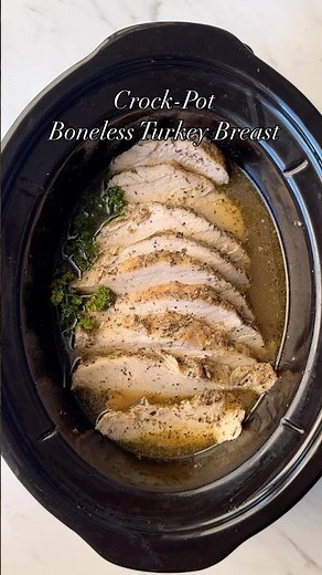 Crockpot Boneless Turkey Breast #slowcooker #crockpot #turkeybreast