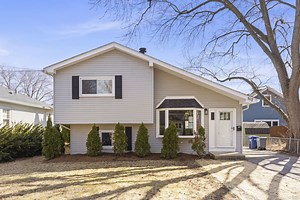 517 Illinois St, Geneva, IL 60134 - MLS 12321631 - Coldwell Banker