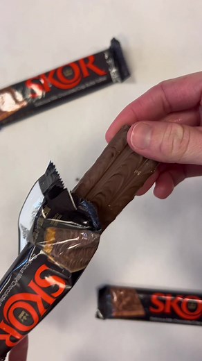 Delicious Skor Toffee Chocolate Bars Review