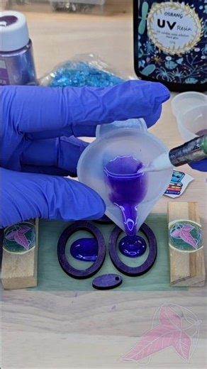 DIY UV Resin Book Lover Earrings 📚✨