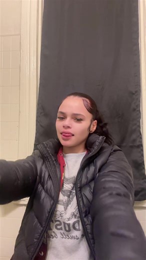 Kamiiyyahhhh (@kamiiyyahh)’s videos with Top Bipper - Hood Tali