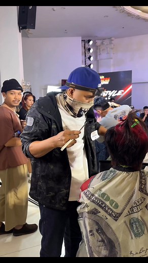 Northern Barber Philippines #fbreels2025ツ #kalingangbarbero #wahlprosea #streetbarbers #barberskul Molave Street's Barbers | Zer Almers