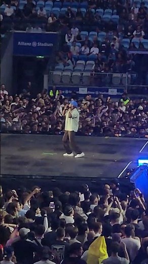 Schoolboy Q That Part ft Kanye West (Live)