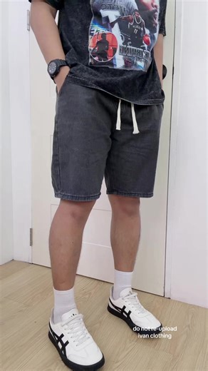 Denim Shorts Outfit Ideas