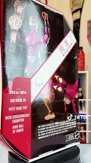 Unboxing the New Rey Mysterio WWE Ultimate Edition Figure