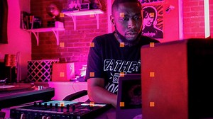 Step into the studio with one of the most influential producers in the game, 9th Wonder, and learn how he creates his signature style with MASCHINE. More from 10 Years of MASCHINE: http://bit.ly/10YearsMaschine | Native Instruments