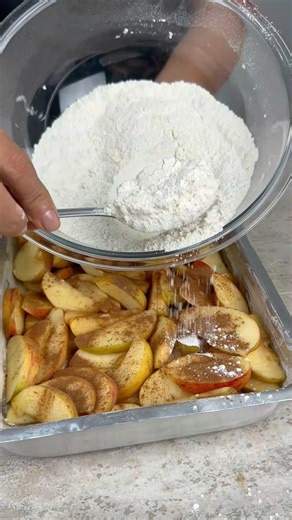 324K views · 568 reactions | This is the best apple cake in the world! | My Recipes | Facebook