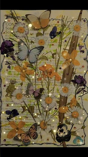 #artcollage J'ai essayé de faire un herbier, tout fait maison, séchées et pressées par moi-même 😃🤩