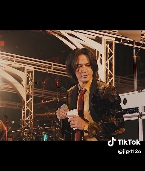 B'z の LIVE GYMにようこそ！ #Bz