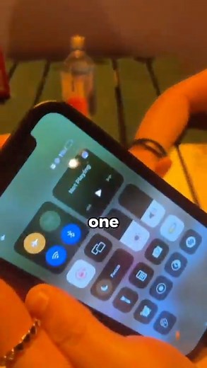 21K views · 569 reactions | The world's thinnest portable charger 欄 #chargecard #socialexperiment #fypシ゚viral | Aqua Vault | Facebook