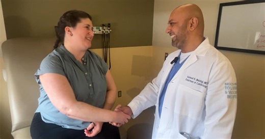 This pacemaker-like device is helping save heart disease patients' lives