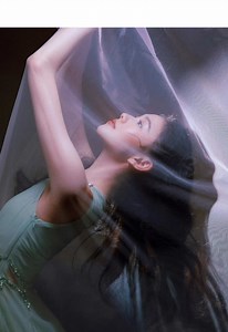 Liu Haocun's Stunning Live Dance Performance for Seniors & Directors
