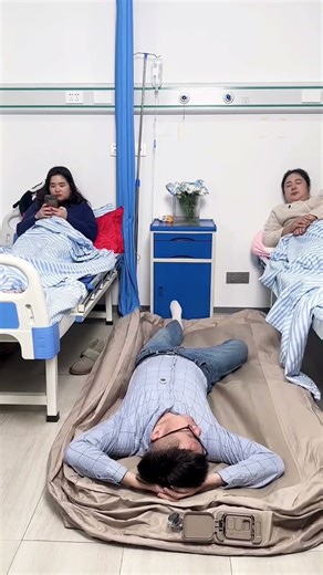 Inflatable automatic air mattress bed, camping foldable bed. #airbed #airmattress #foldablebed