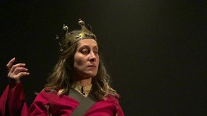 “Más de todo, más dinero, más poder, más fama, más comodidad, más control, más, más, más…cuando la ambición se apodera de nosotros…” LAS 99 MONEDAS Propuesta teatral de José Acosta Dramaturgia: Noé Lynn Almada TEATRO SANTA CATARINA Jardín Santa Catarina 10, Coyoacán TEMPORADA Del 30 de septiembre al 22 de octubre Jueves y viernes 20:00 hrs., Sábados 19:00 hrs. y domingos 18:00 hrs. AHORA TAMBIÉN EN MATINÉ Sábados y domingos 13:00 hrs. $150.00 entrada general (50% de descuento, hasta dos boletos 