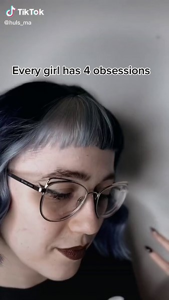 Totally normal obsessions for one to have 🎃 #halloween #horror #4obsessions #greenscreenvideo #greenscreen