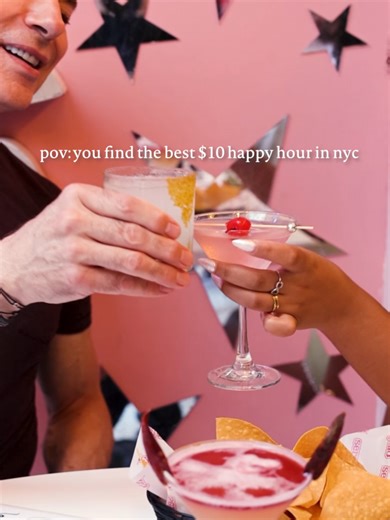 brb running to Serendipity3 for 𝗛𝗮𝗽𝗽𝘆 𝗛𝗼𝘂𝗿 🏃‍♀️ Score $10 apps and cocktails from Monday-Thursday 4-7PM! 💖 Reservations at www.serendipity3.com #Serendipity3 #happyhour #frrrozenhotchocolate #TimesSquare #NYCEats #TimesSquareNYC #TimesSquarenewyork #broadway #manhattan #NYCLife #NYCfood #NYCfoodie #NYCrestaurants #NYCeats #NYCdining #desserts #nycdesserts #nyctourist #nycbrunch