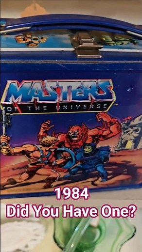 Vintage 1984 Masters of the Universe He Man Lunchbox watch to see if it includes the thurmus? #heman