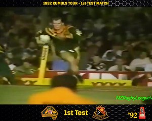 CARTY CLASS "The Penrith combination will put it down right beside the posts..." John Cartwright was such a talented second rower, and here he comes off the bench to set up his Penrith teammate - and Australian debutant - Graham Mackay for his 2nd try of the match. The Kumuls had given Australia a real fight in this one off Test Match in '92 but eventually, the Kangaroos' class tells. 📺 Australia v PNG 🗓 1st Test Match, 1992 #WinfieldCup | The Winfield Cup