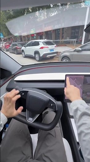 One-pedal mode, on-screen gear shifting, driving pleasure #Tesla #U-turn #ModelyUpdated #electriccar