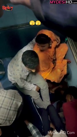Viral Indian Couple Train Encounter – Passionate Uncut Footage