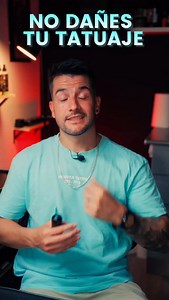 ✅ Los cuidados del tatuaje cuando se pela son clave para que cicatrice bien y no pierda tinta. Que un tatuaje recién hecho se pele es normal, pero rascarlo, arrancar las pieles o frotarlo puede arruinar el diseño. Los cuidados del tatuaje cuando se pela incluyen lavar con la mano, secar a toques suaves y usar muy poca crema para no reblandecer la costra. Si haces bien los cuidados del tatuaje cuando se pela, el tatuaje quedará perfecto. Sígueme para más consejos prácticos sobre cómo cuidar un ta