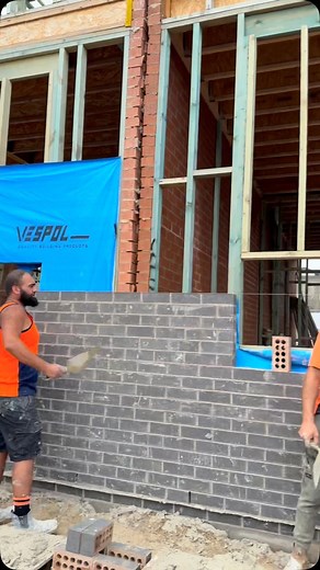 Quick corner…#viral #bricklayer #tutorial #asmr #bricklayers #construction #satisfying #brick #tips #funny #humour | Ilaybrix