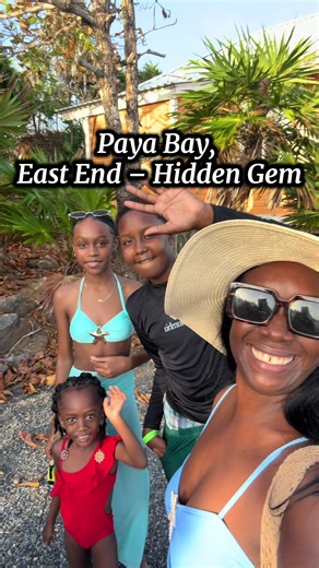 Discover Paya Bay: Roatán's Hidden Gem