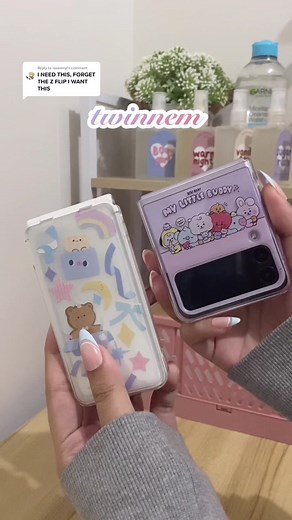 Replying to @issasimp ☁️ if the assignment is drama, og flip phone got u (i’ll do an actual review of the flip when i get home maybe) || #samsungfolder2 #samsungflip #flipphone #fypシ #chonnie