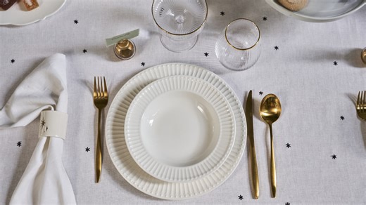 Cette année, testez la méthode des grands restaurants pour débarrasser votre table des Fêtes sans effort (et en un éclair)