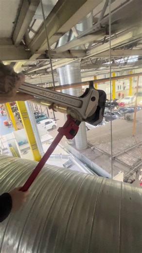 Game-Changing One-Handed Tools for Plumbers