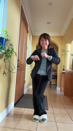 Explore Comedy Salsa Dance Techniques and Styles