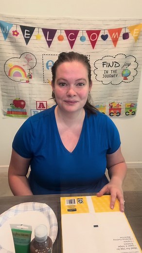 Today we have a letter T activity. When your child goes to kindergarten not only will the need to be able to recognize letters. They need to know sounds and be able to give words that start with any given letter/sound. Have a Jolly Fun Day!#preschoolactivities #preschoolathome #momtok #momsoftiktok #preschool #craftsforkids #preschoolart #toddlersoftiktok #toddlermom #toddlertok #toddleractivities #learning #learningisfun #learningontiktok #letterrecognition #lettersounds