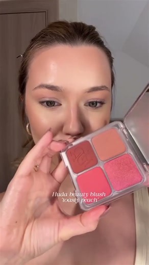 holiday makeup tutorial+obsessed with this eyeshadow @ColourPop Cosmetics!!#makeuptutorial #