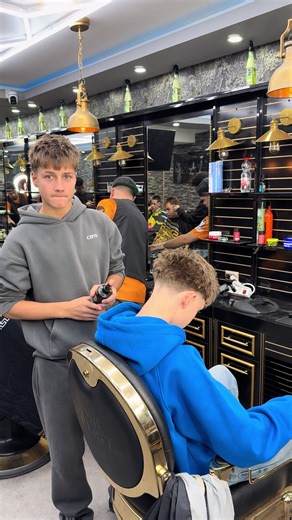 Low Fade at Exotic Hair Lounge in Braunschweig