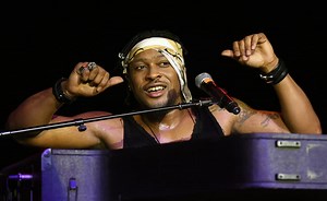 D'Angelo at 48 Finally Answers 'How Does It Feel?': "It Feels Great" - BlackDoctor.org - Where Wellness & Culture Connect