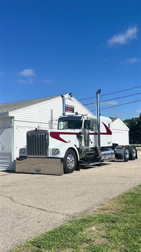 #fyp #michiganbigrigs #westmichigantruckshow #🧽 | Truck Videos
