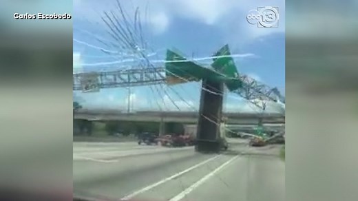 ABC13 Vault: Dump truck bed smashes into West Loop sign in 1983