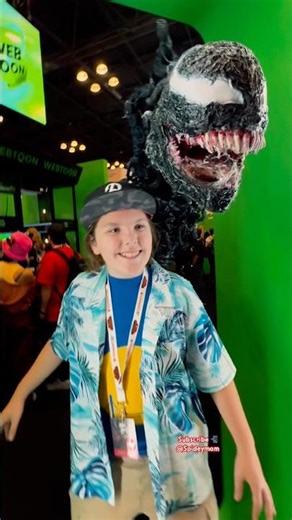 Venom Cosplay Will Blow Your Mind! 🔥 #spiderman #venom #cosplay